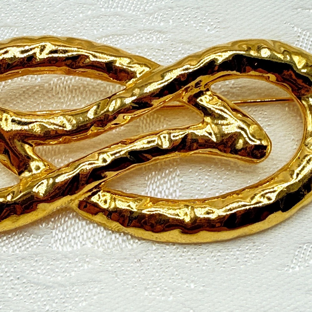 Vintage Shiny Abstract Gold Tone Intertwined Metal Costume Jewelry Brooch Pin - Picture 5 of 8